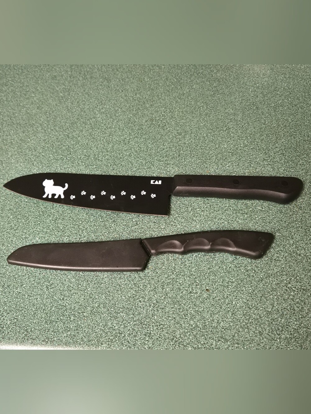 Kai Nyammy Santoku Cat knives, AB5801 + DH2722